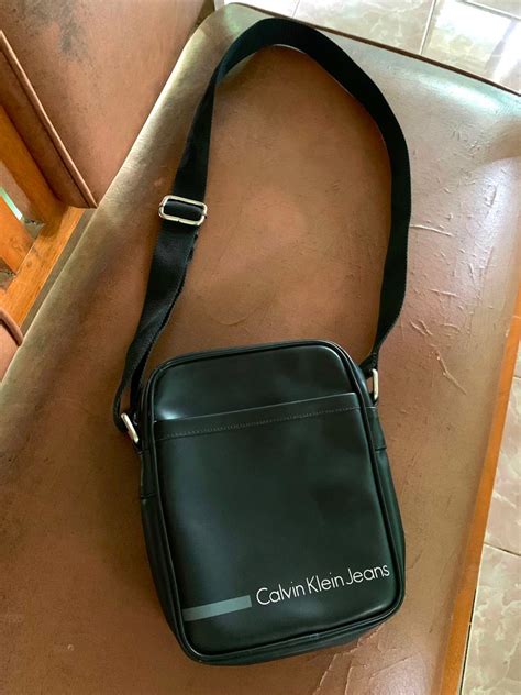 tas selempang wanita calvin klein|tas selempang pria original.